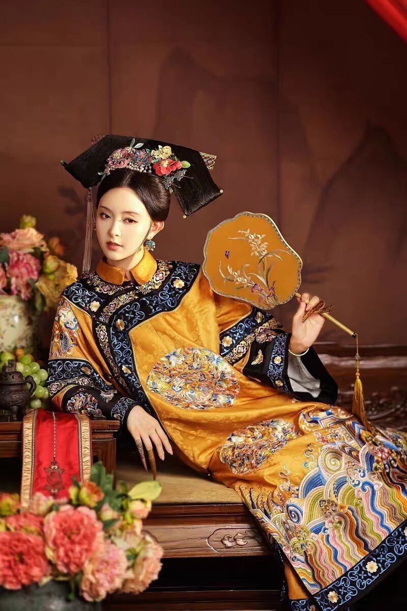 皇新款吉服太清代贵妃娘娘宫廷风旗氅衣故宫旅拍服清宫剧格格印花