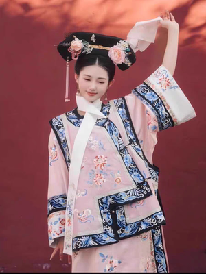 清宫格格装旗服满族甄嬛传演出服汉服马甲旗袍氅衣全套清代女晚清