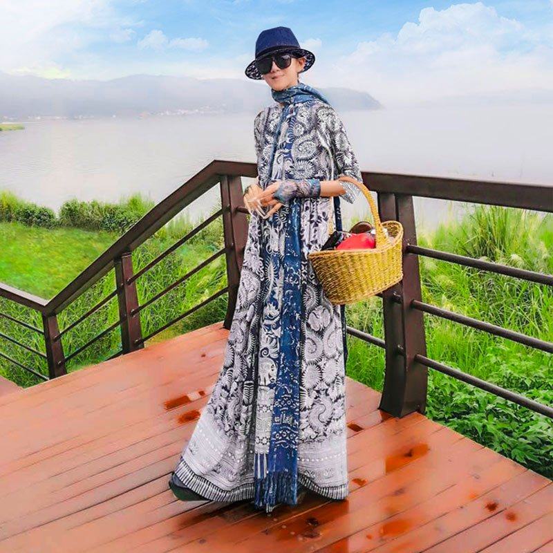 杨丽萍2025复古印花长袖同款民族风棉麻秋连衣裙女季装宽松