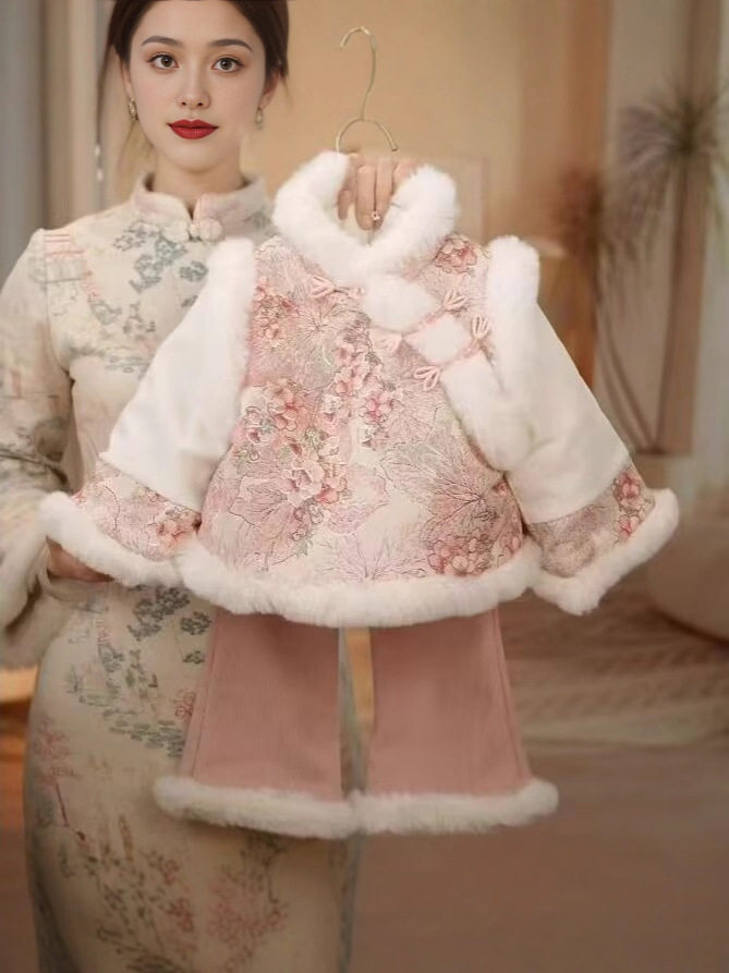 女童冬款2026新款儿童超仙古风套装小女孩加绒加厚拜年服套装