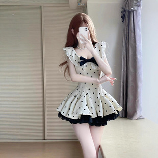 款 连衣裙贵气感气质收腰蓬蓬短裙子女士修身 波点小飞袖 miu系法式