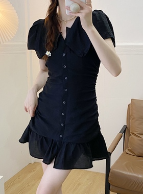 现货 24夏新款法式辣妹褶皱收腰显瘦连衣裙设计款显瘦收腰A字短裙