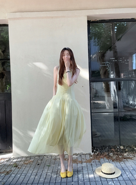 DARA ROSE法式高级感奶黄色独特压褶设计无袖收腰显瘦连衣裙长裙