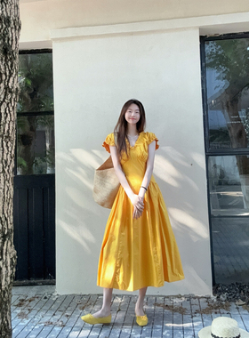 DARA ROSE高级感法式泡泡小飞袖褶皱V领纯色显瘦收腰连衣裙长裙女