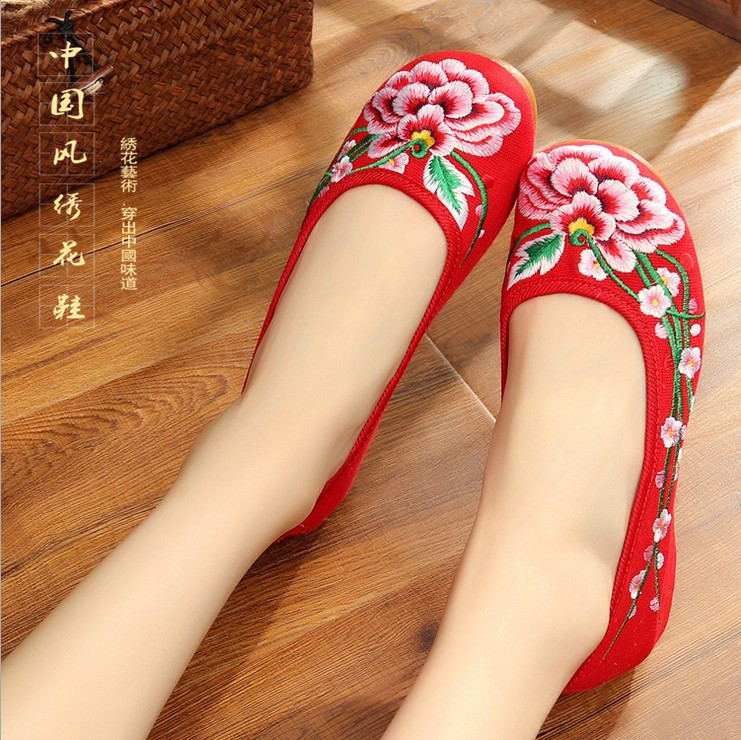 春夏牡丹花一脚蹬女单鞋老北京绣花布鞋坡跟婚鞋民族风软底女布鞋