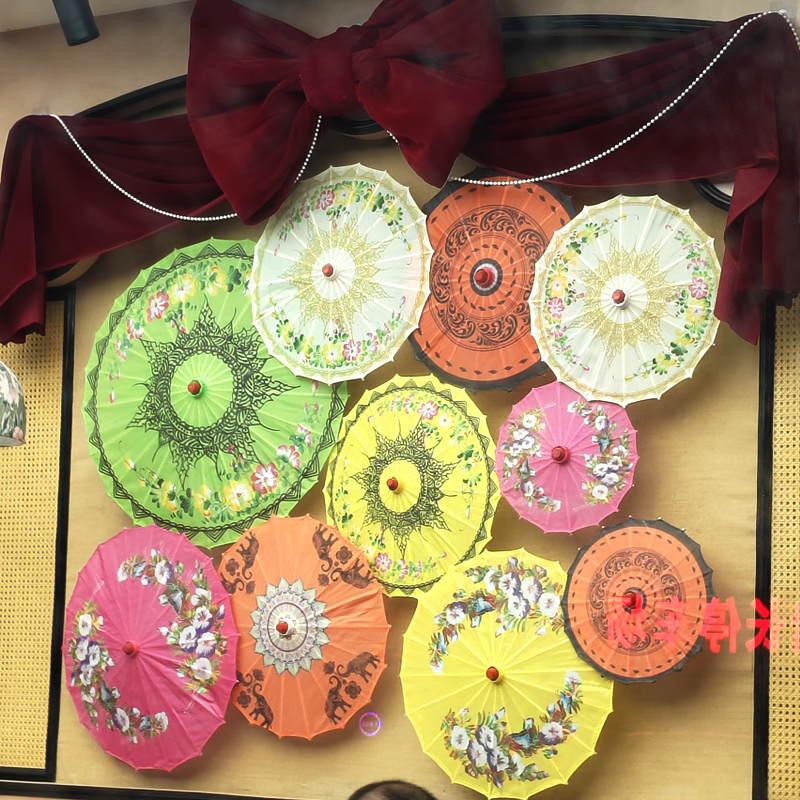 东南亚泰国云南傣族泼水节舞蹈伞