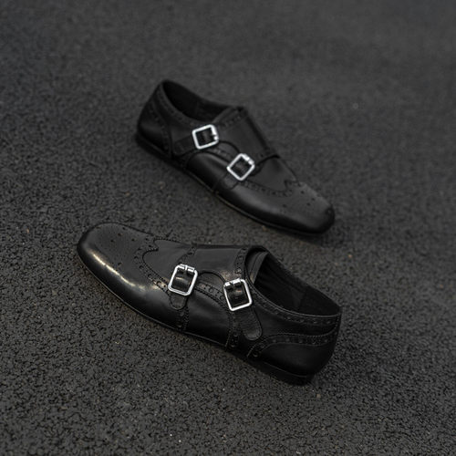 平跟方头皮带扣雕花懒人单鞋