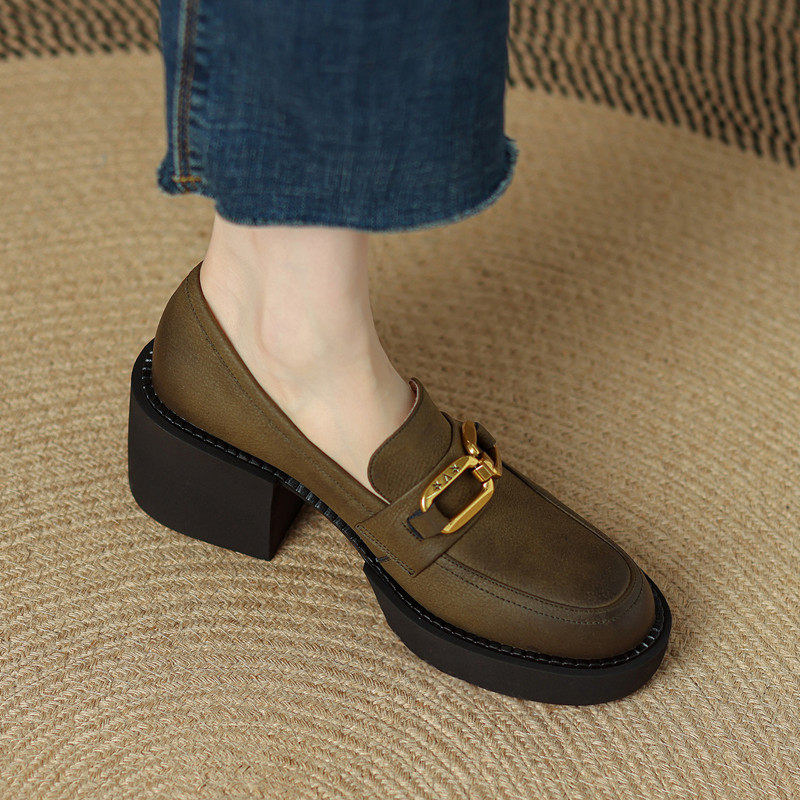 2022春新款真皮厚底链条复古小皮鞋女粗跟防水台圆头擦色懒人单鞋