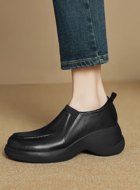 25春新款真皮厚底圆头英伦风小皮鞋女坡跟松糕底黑色显瘦懒人单鞋