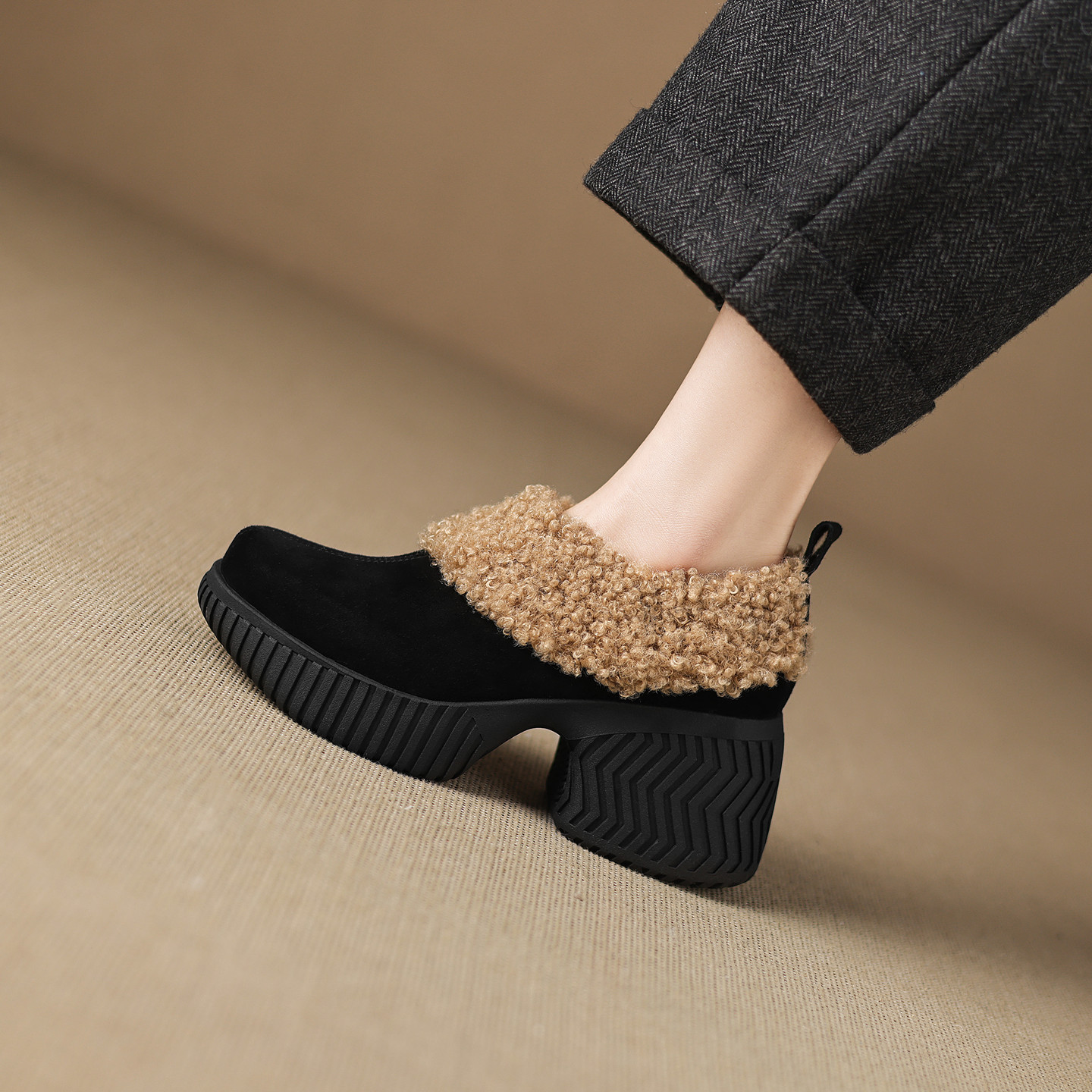 8cm加绒乐福鞋女磨砂真皮