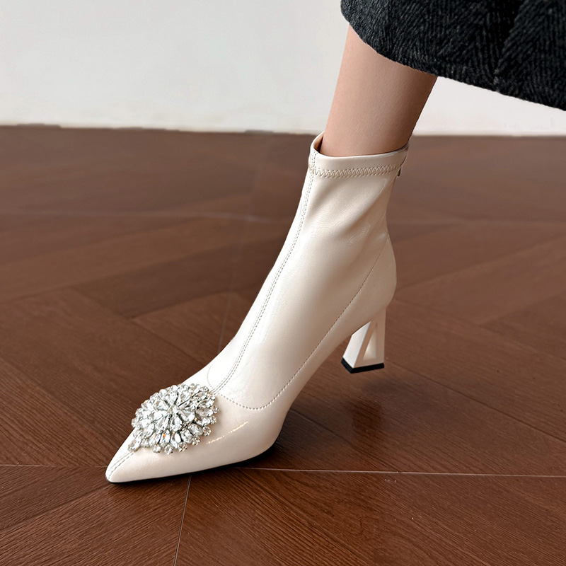 名媛轻奢法式尖头水钻短靴