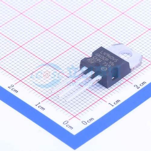 L4940V5 TO-220 线性稳压器(LDO) 1.5 A超低压降稳压器IC