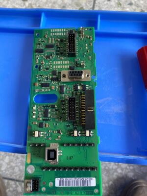 130B7002 AT/13 CT/13丹佛斯变频器FC302 130B1109全新控制板主板
