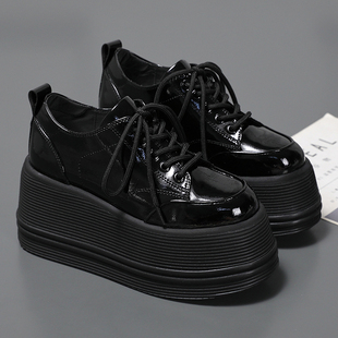 增高9cm女鞋 2025年百搭漆皮休闲秋季 小皮鞋 女鞋 松糕鞋 时尚 皮鞋