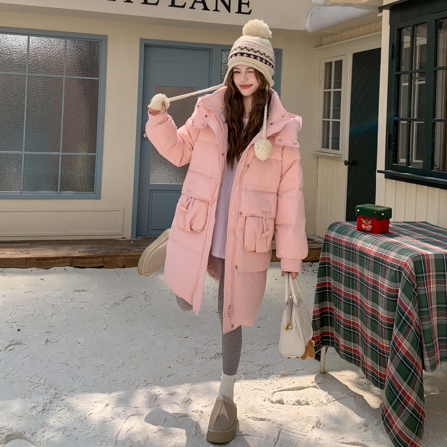 现货2025新款主推白鸭绒羽绒服女6636P265K388，女装羽绒服，杭阁服饰