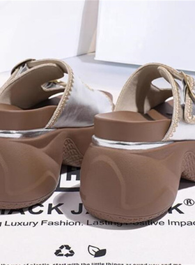 2026夏季新款增高11厘米真皮厚底皮带扣粗跟露趾坡跟凉鞋拖鞋A988