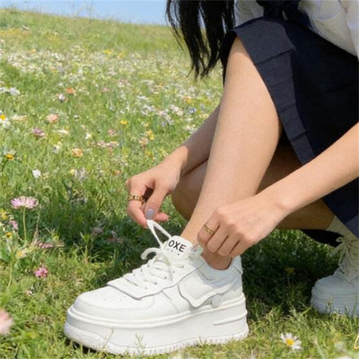 隐形内增高7厘米莱咖坡跟板鞋