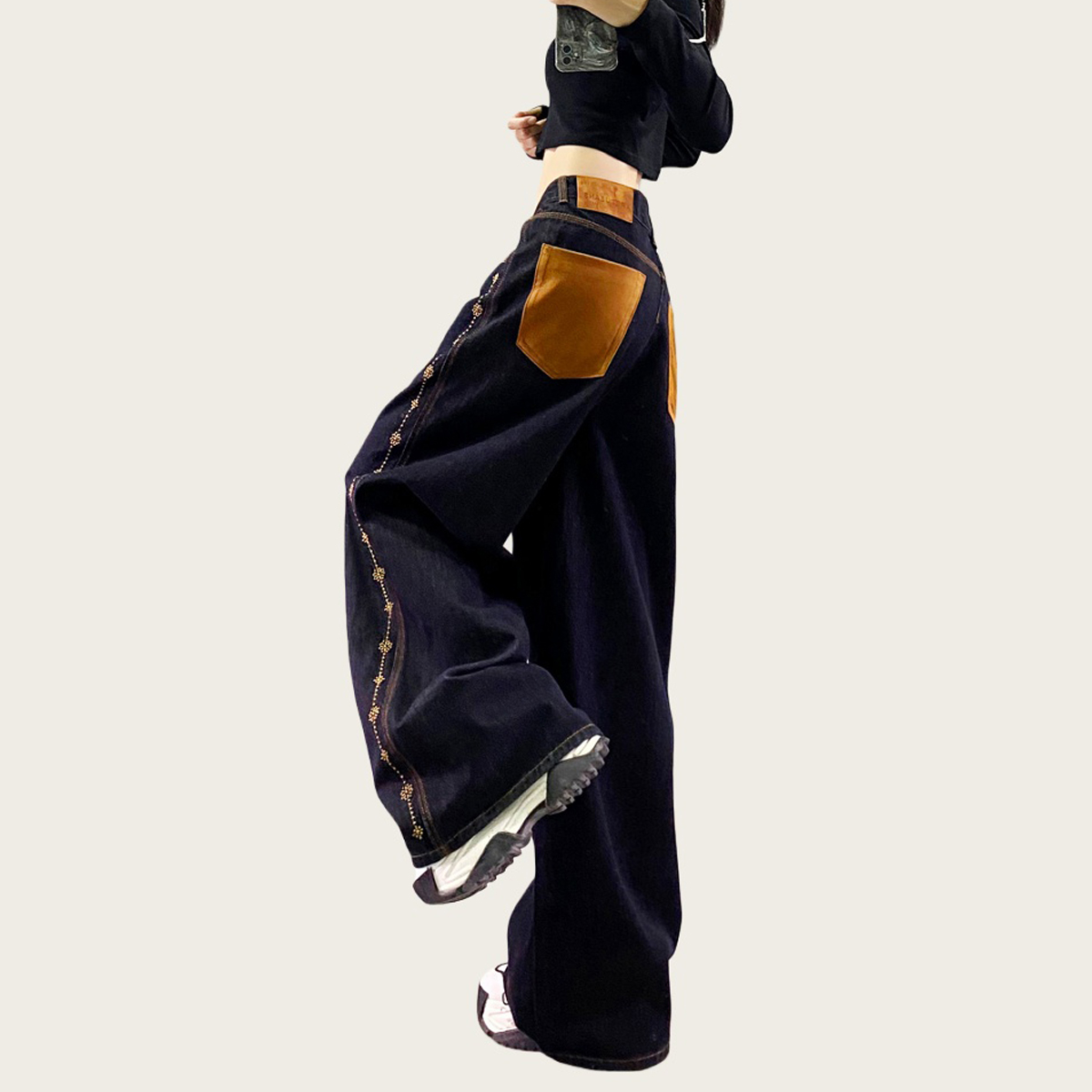 设计感拼色口袋休闲牛仔裤女春季新款高腰宽松显瘦百搭直筒阔腿裤