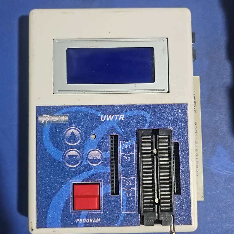 议价UWTR义隆烧录器 单片机专用