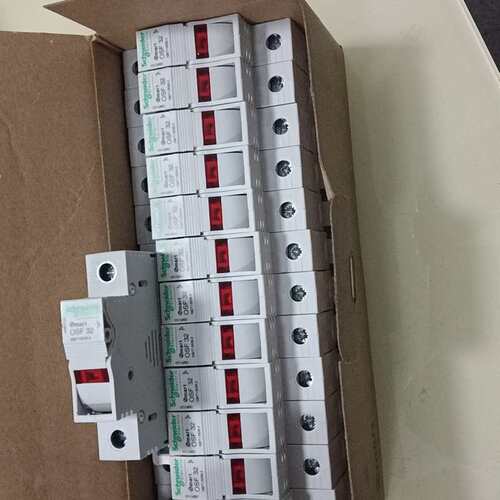 议价OSMFU132X 32A 1P熔断器 全新原装13