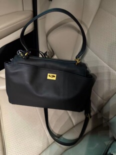 2026新款真皮锁扣设计高端订制款腋下包单肩斜挎休闲通勤凯莉女包