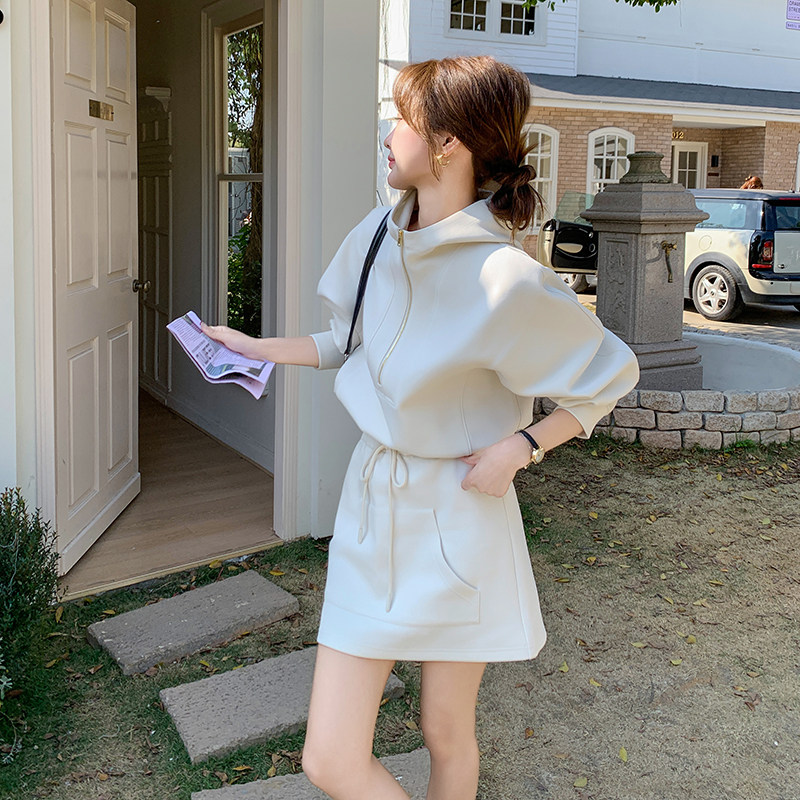 休闲运动风套装裙女2026春秋季新款高级感连帽卫衣半身短裙两件套