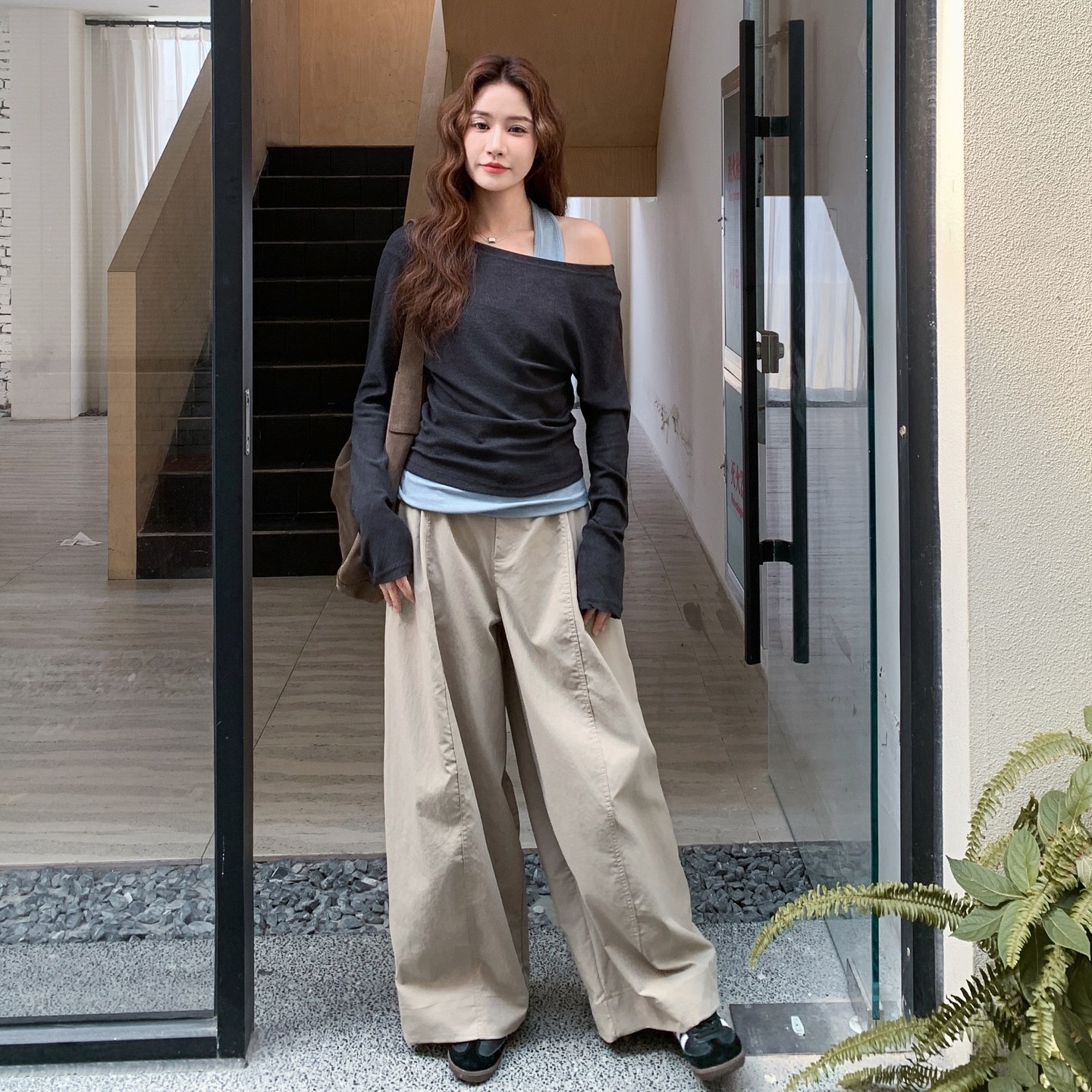 小香风套装女2026春秋季新款气质假两件挂脖露肩上衣阔腿裤两件套,女装/女士精品,时尚套装,淘宝优惠券,粉丝福利购,淘宝优惠卷