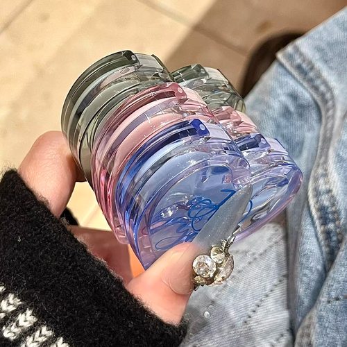 地铁上听到后面的人说这女好香..