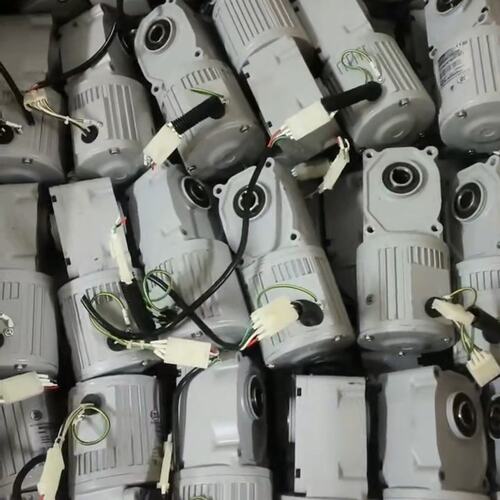 议价GTR三相异步电机减速机F3S20N20-C1M01可维修