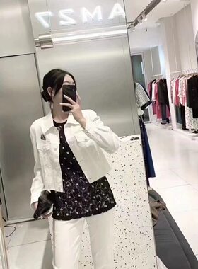 1400274哥家白色牛仔外套