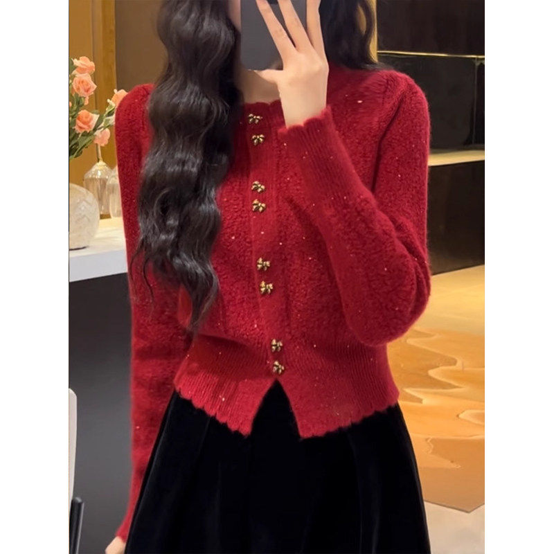 本命年圣诞新年红色毛衣女秋冬小香风内搭高级感超好看针织衫上衣