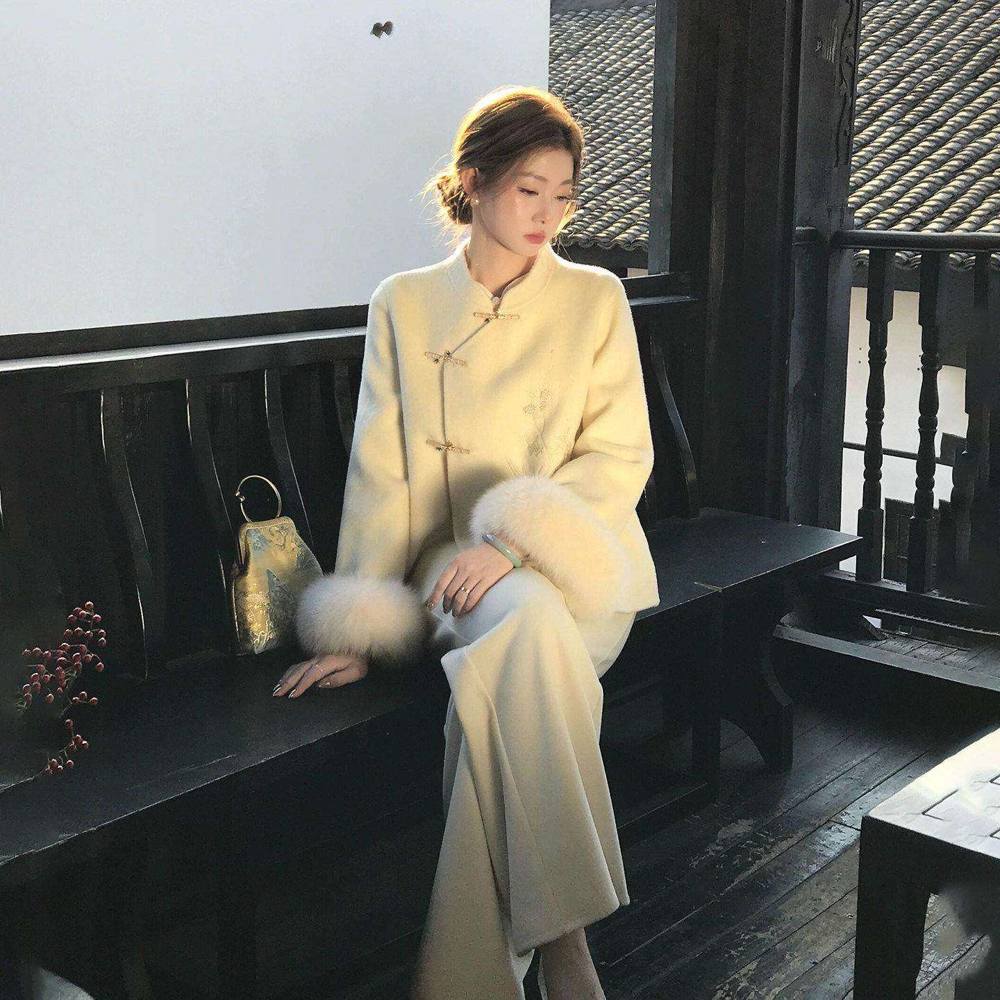 巨好看的深冬装一整套显瘦减龄新中式国风杏色外套阔腿裤两件套女,女装/女士精品,休闲运动套装,淘宝优惠券,粉丝福利购,淘宝优惠卷