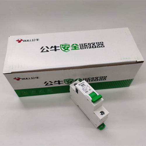 公牛插座断路器电阐空开