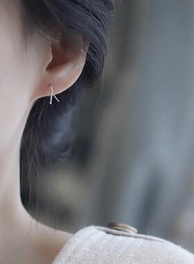 澜七S925纯银线条耳钉