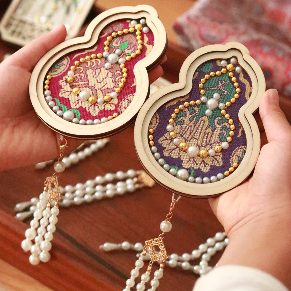 非遗手工宋锦珍珠冰箱贴挂件