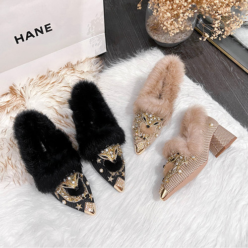 韩版短靴粗跟水钻毛鞋