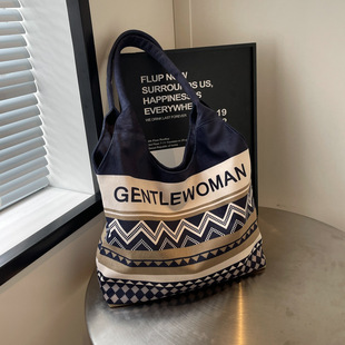 休闲大容量帆布包包女2026新款Gentlewoman时尚印花单肩包托特包