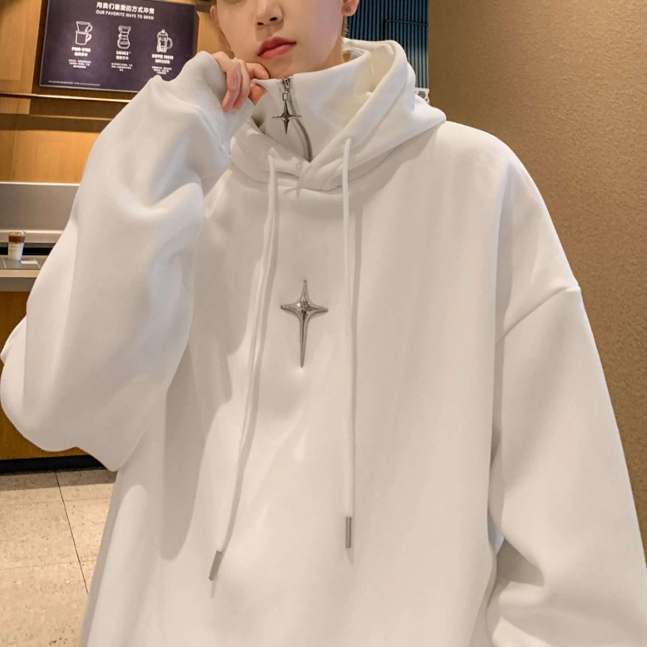 男童假两件连帽卫衣半拉链2