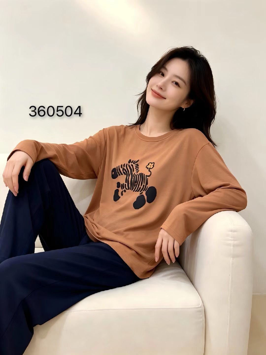 莎倩春秋冬女款棉莫圆领套头长袖休闲家居服睡衣360504