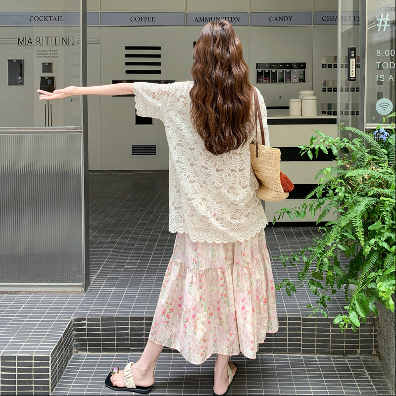 温柔系穿搭绝美蕾丝短袖上衣套装裙女夏新款显瘦碎花半身裙两件套,女装套装/套裙,2C196