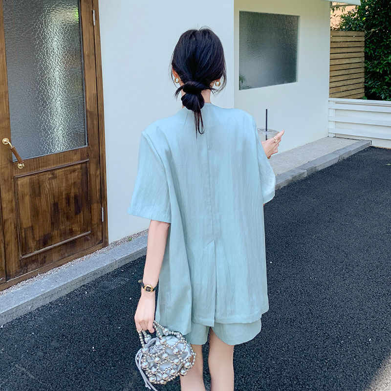 今年流行漂亮短袖西装套装女2025夏季新款韩系简约气质短裤两件套,女装套装/套裙,2C196