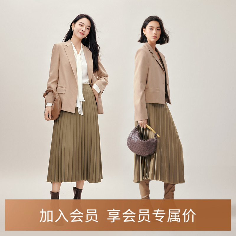 卡其色短款西装外套伊芙丽通勤