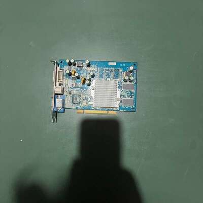 中天FX 5200 8400GS radeon 7000 A--议价商品