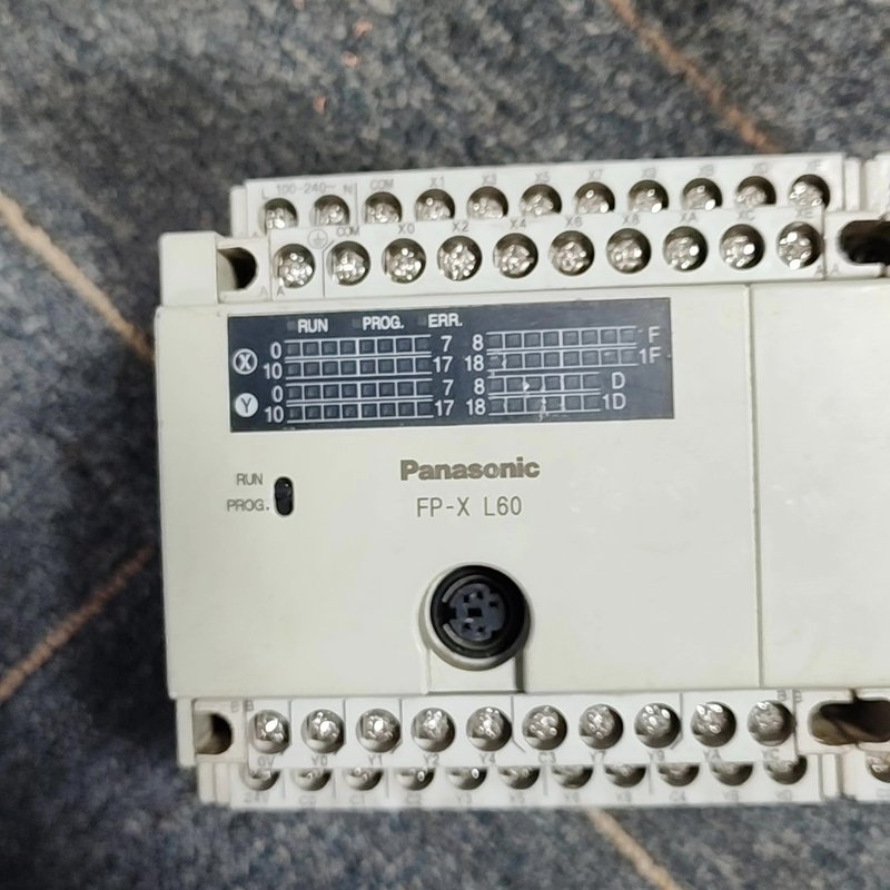 松下PLC控制器 FP-X L60，型号AFPX-L60R---议价商品图片