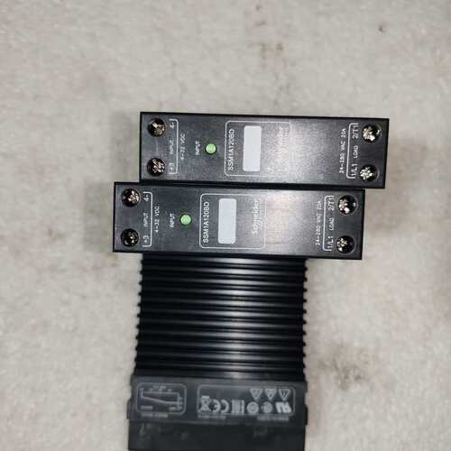 全新未通电施耐德固态继电器SSM1A120BD，无外包装有点--议价商品