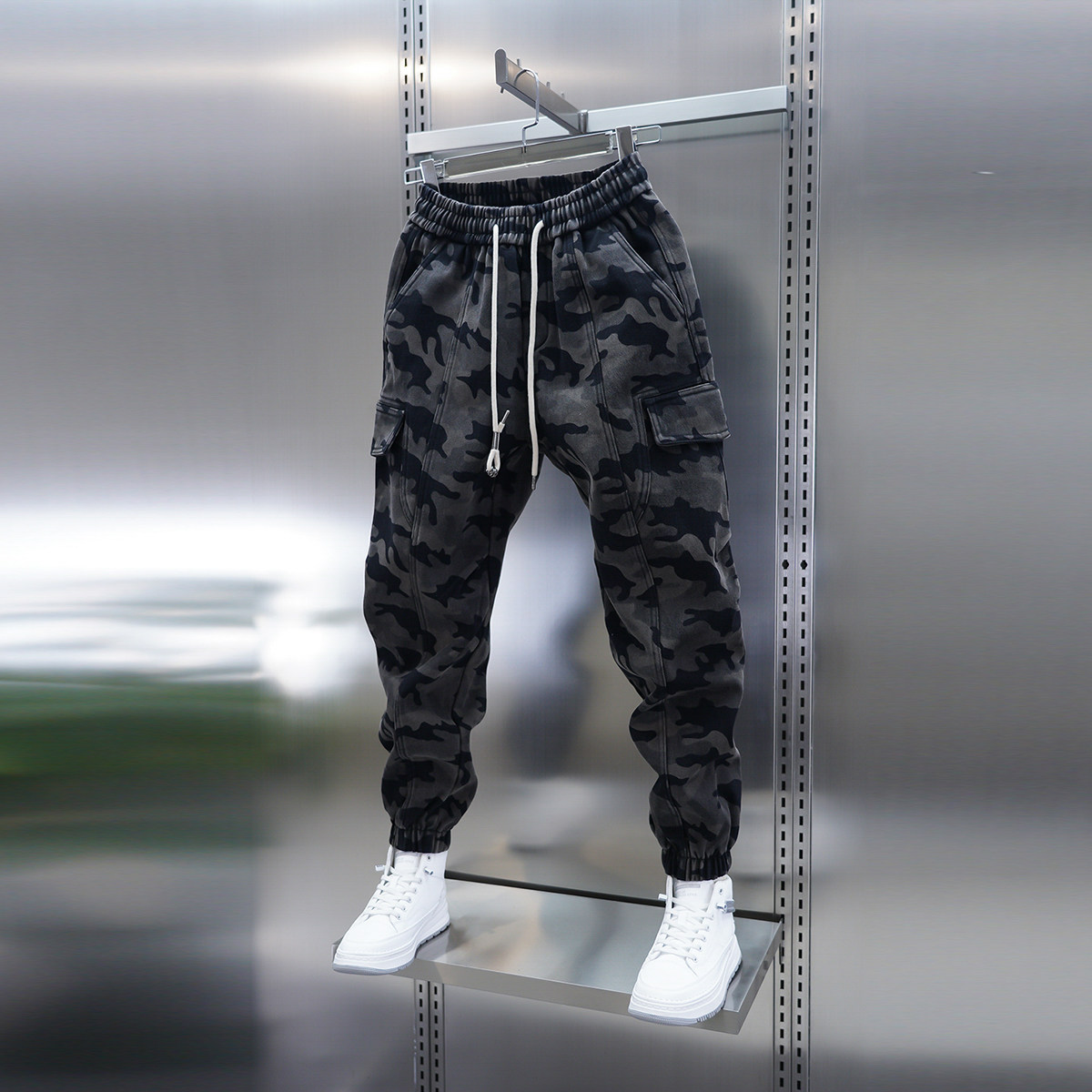 潮流男士冬季加绒加厚迷彩休闲裤水洗拼接束脚牛仔裤韩版小脚裤