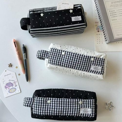 ins慕斯撞色波点笔袋可爱高颜值大容量简约有夹层痛包女孩文具盒