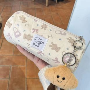 韩系小熊奶呼呼圆筒笔袋女生笔高颜值ins可爱耐脏小众冷门文具盒