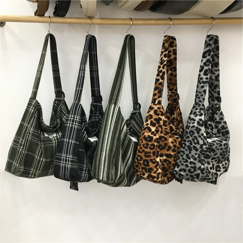 小脏柜 条纹斜挎包格子学院风大容量布袋文艺配外挂小包通勤布包,箱包皮具/热销女包/男包,通用款女包,淘宝优惠券,粉丝福利购,淘宝优惠卷