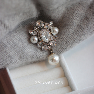 tver Acc韩国东大门小香风复古镶钻胸针华丽别针新款